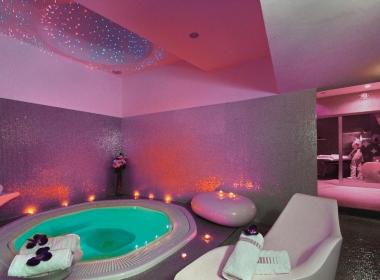 Luxe Boutique Hotel - Wellness oddih z...