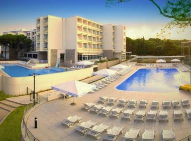 Hotel Adria - All inclusive 1. maj v...