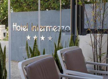 Boutique Hotel Intermezzo - Okusi Paga...