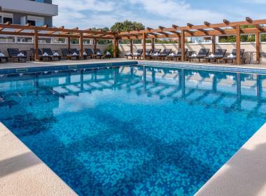 Aparthotel Plat – Popoln začetek...