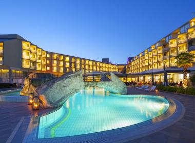 Aminess Maestral Hotel - Poletje v...
