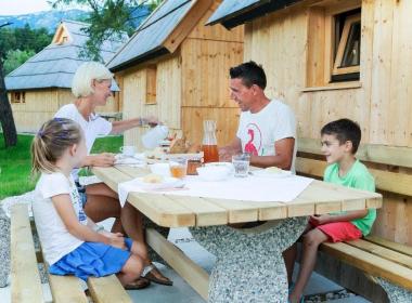 Slovenia Eco Resort - Velika lesena...