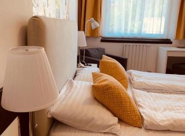 Hotel Gloria Budapest City Center,...