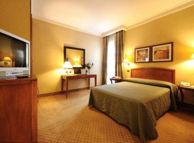 LH Hotel Lloyd Roma - City break, Rim,...