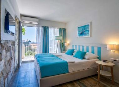 Hotel Castellastva - Poletje v...