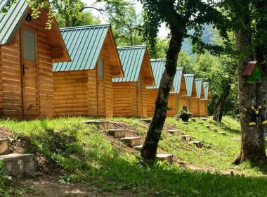 Kamp Highlander - Rafting v...