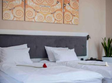 Hotel Platani - Družinski oddih v...