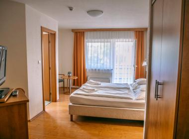 AquaTherm Hotel - Poletni oddih v...