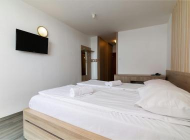 Hotel Zagreb Karlobag - All inclusive...