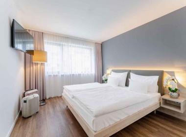 Plaza Inn Wien Gasometer - City break...