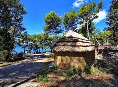 Pine Beach Pakoštane -...