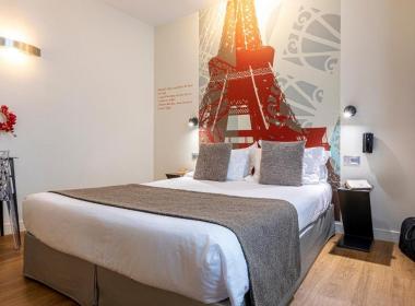 Hotel Alpha Paris Eiffel by Patrick...