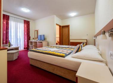 Hotel Adria - Poletni oddih v Neumu,...