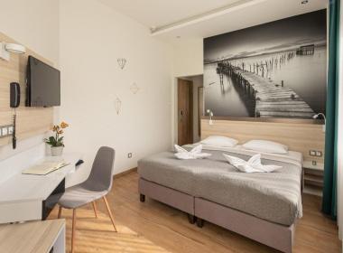 Kristály Hotel Keszthely - Poletni...