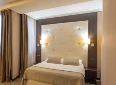 Hotel Constantine The Great -...