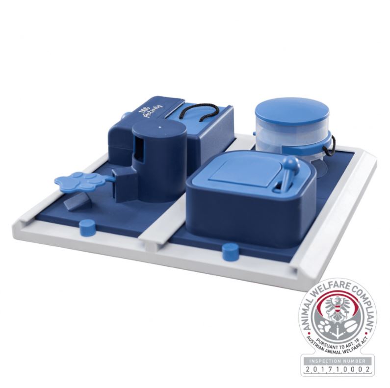 Trixie Dog Activity Poker Box 2 31 x 31...